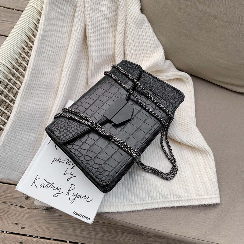 Inclined shoulder bag