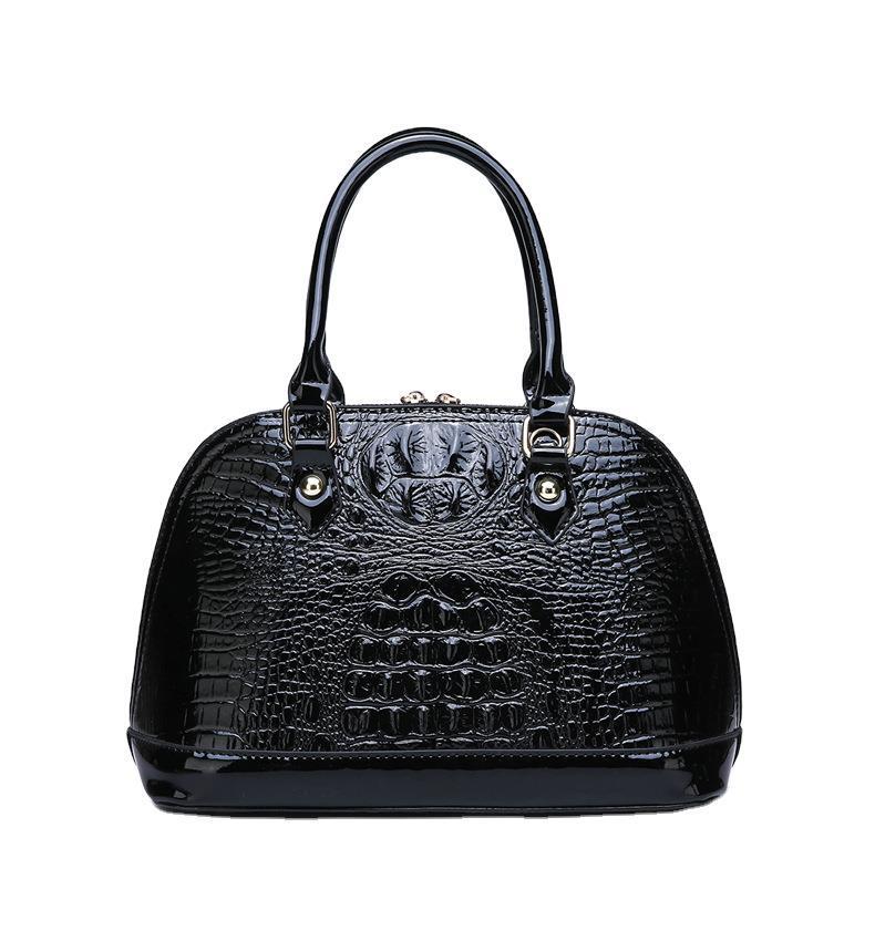 Diagonal shoulder bag