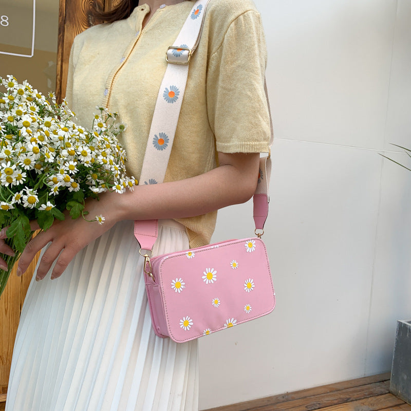 Women's Flower Shoulder Crossbody Fashion Chain Bag
