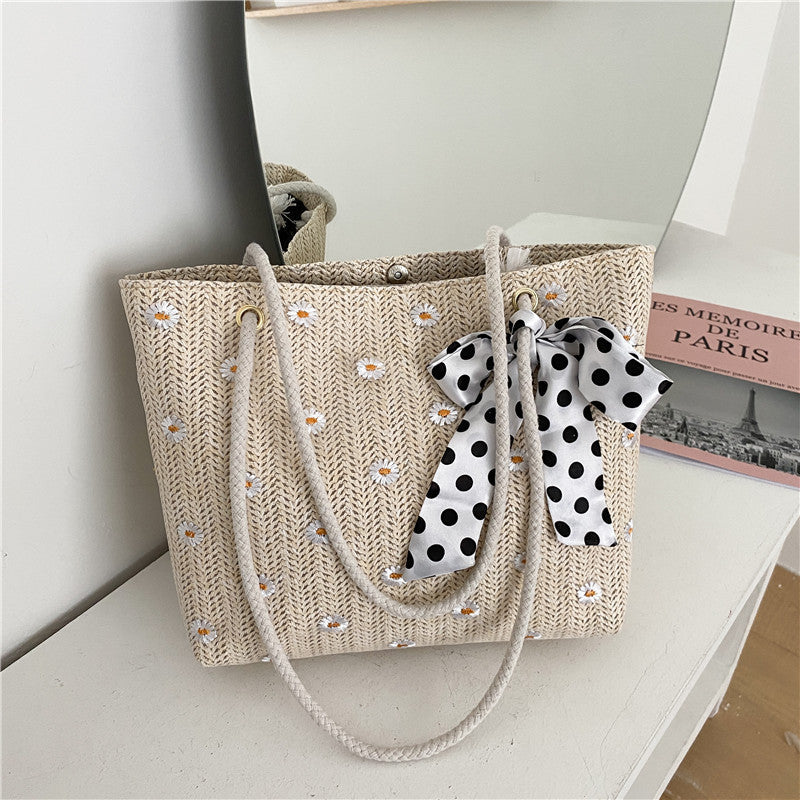 Ladies Fashion Simple Flower Woven Beach Bag