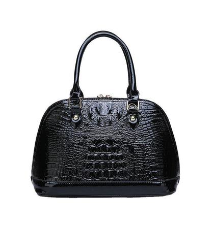 Diagonal shoulder bag