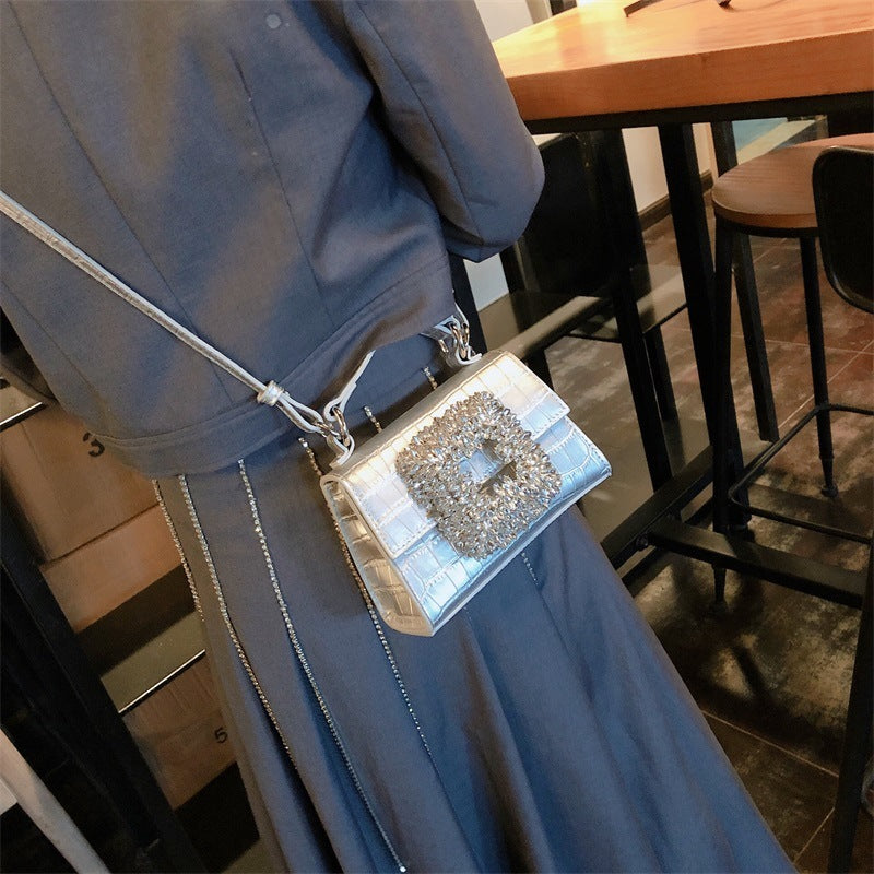 Handmade Diamond Inlaid Flower Quality Bag