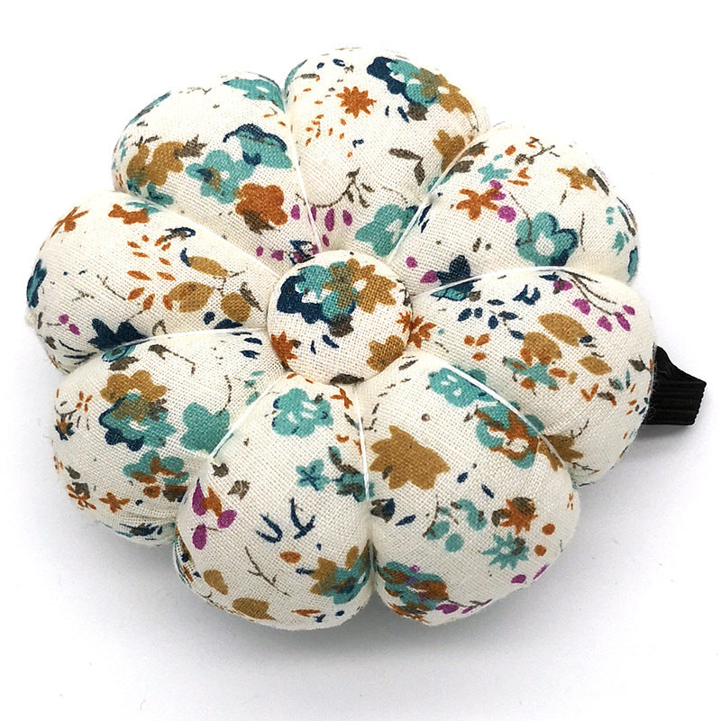 Wrist Pumpkin Pin Bag Small Flower Pin Bag